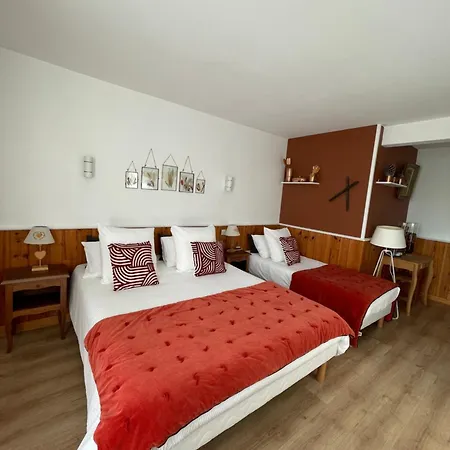 Отель Nuit Paisible Au Col De Neronne *