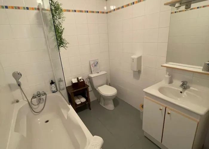 Отель Nuit Paisible Au Col De Neronne