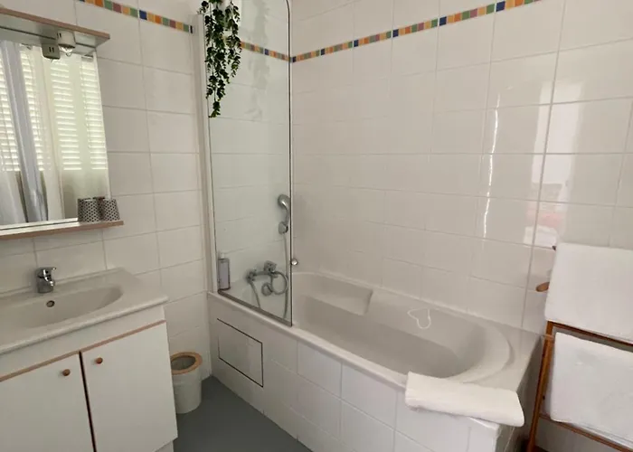 Отель Nuit Paisible Au Col De Neronne