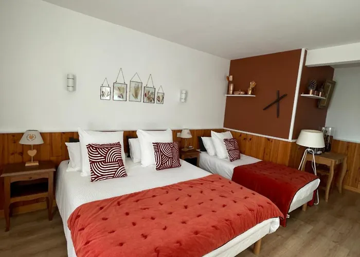 Отель Nuit Paisible Au Col De Neronne *