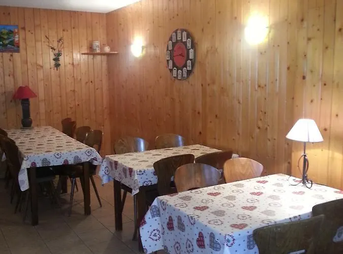 Отель Nuit Paisible Au Col De Neronne