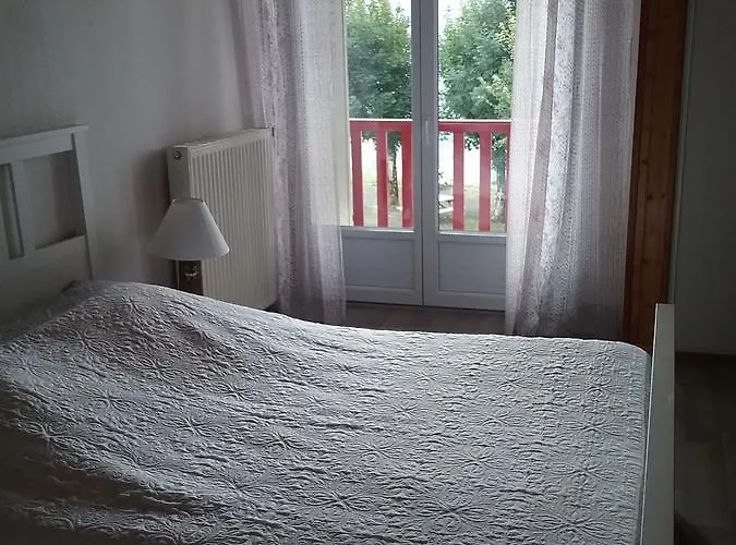 Nuit Paisible Au Col De Neronne Отель Le Falgoux